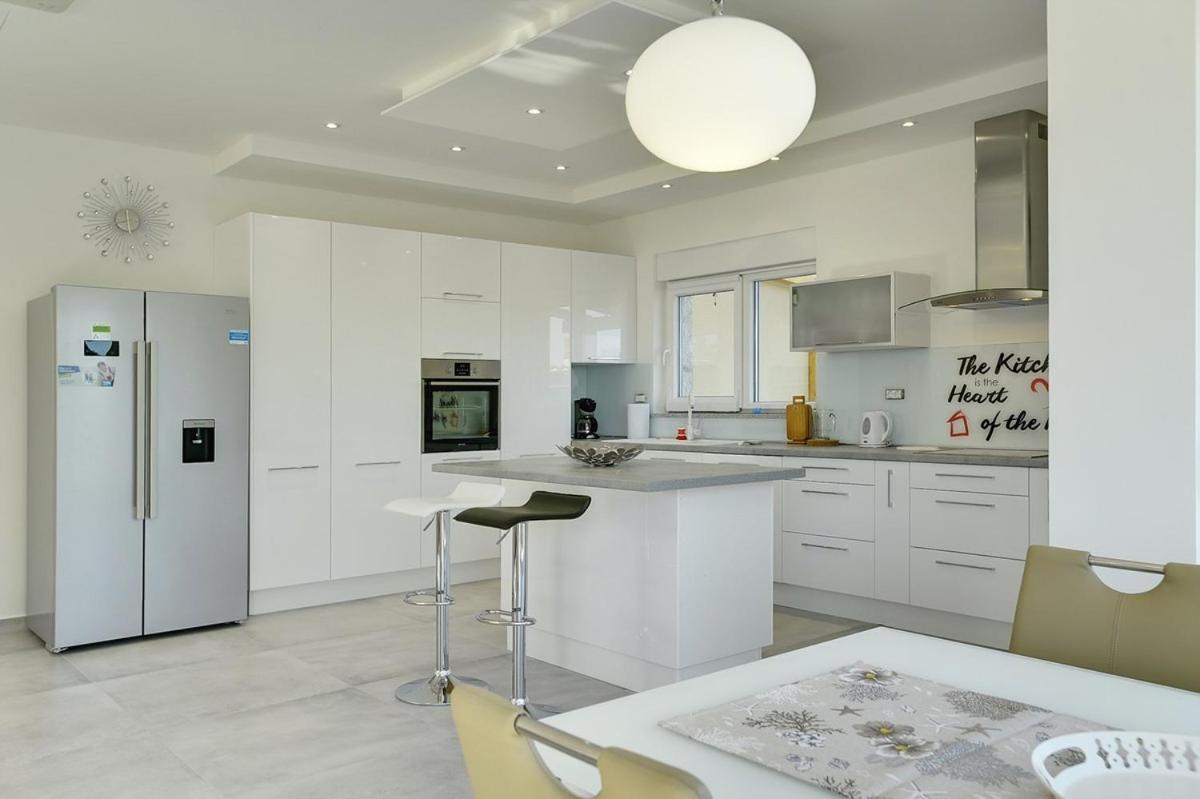 Villa White บาร์บารีกา ภายนอก รูปภาพ